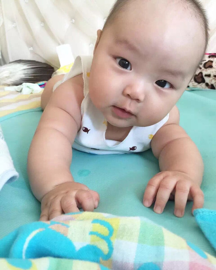 #搞怪宝宝#第一次会玩捉迷藏的时候嘿嘿图2