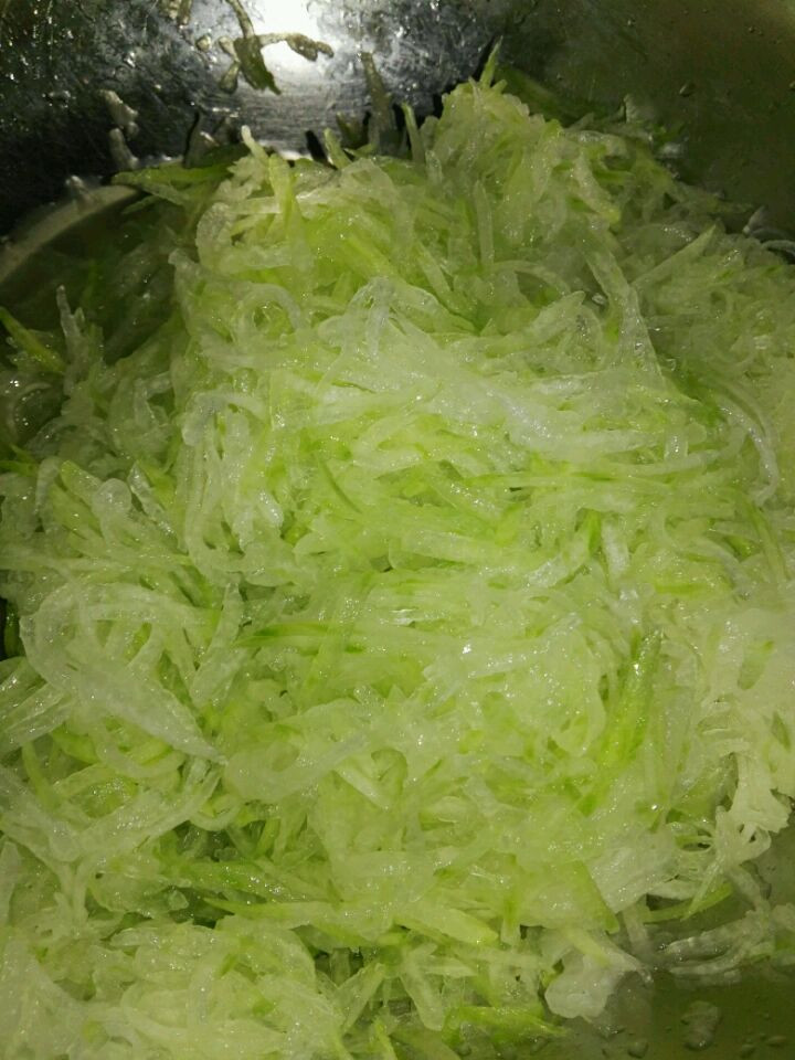 特好吃的拉丝冬蓉蛋黄酥图2