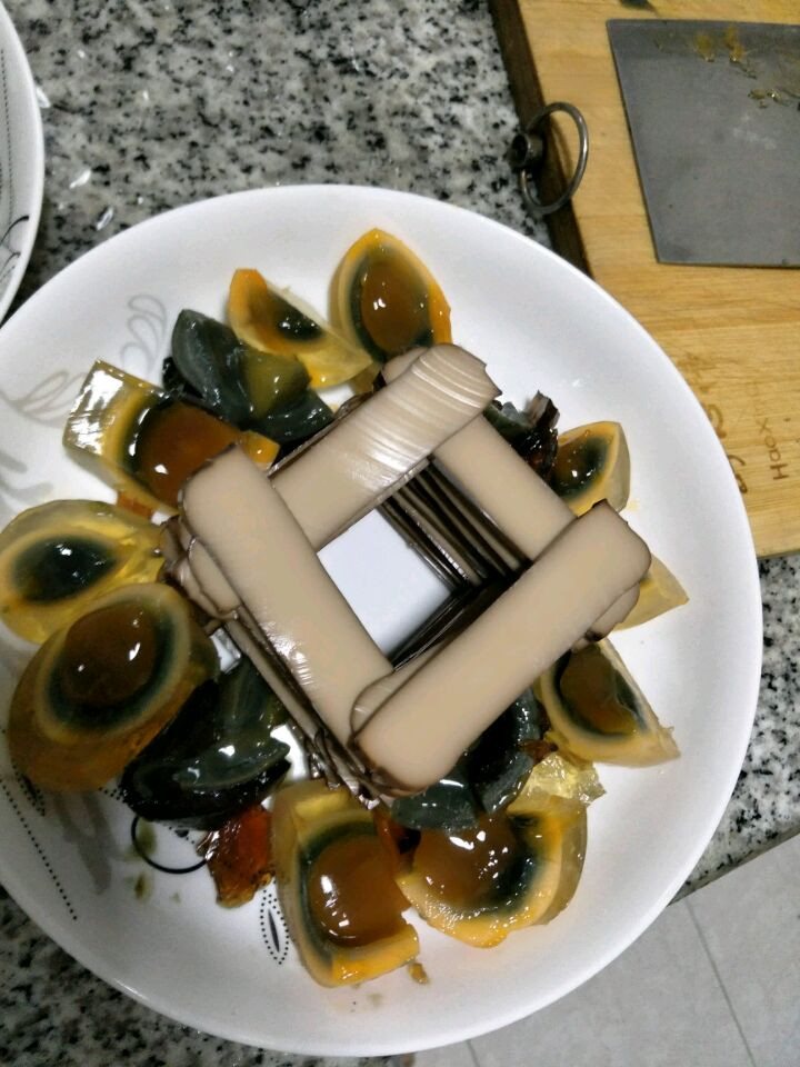 皮蛋鸡蛋干图1