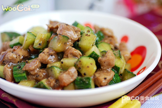 黑椒黄瓜肉丁的做法